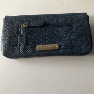 💙Steve Madden Blue Wallet